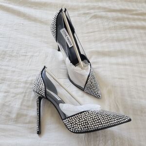 Steve Madden Lili Pump Rhinestone Details Pointed Toe Size 7 NIB